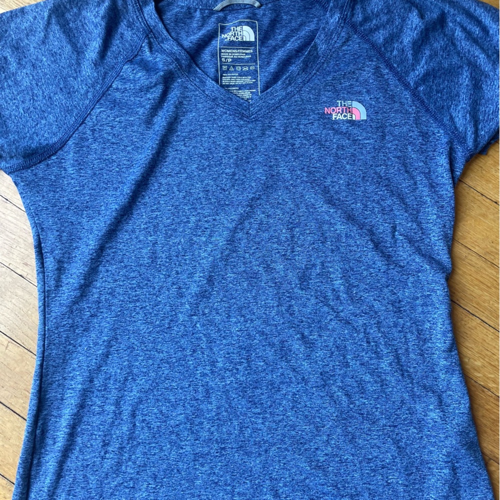 The North Face active t shirt